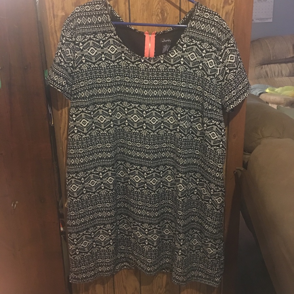 Pattern dress